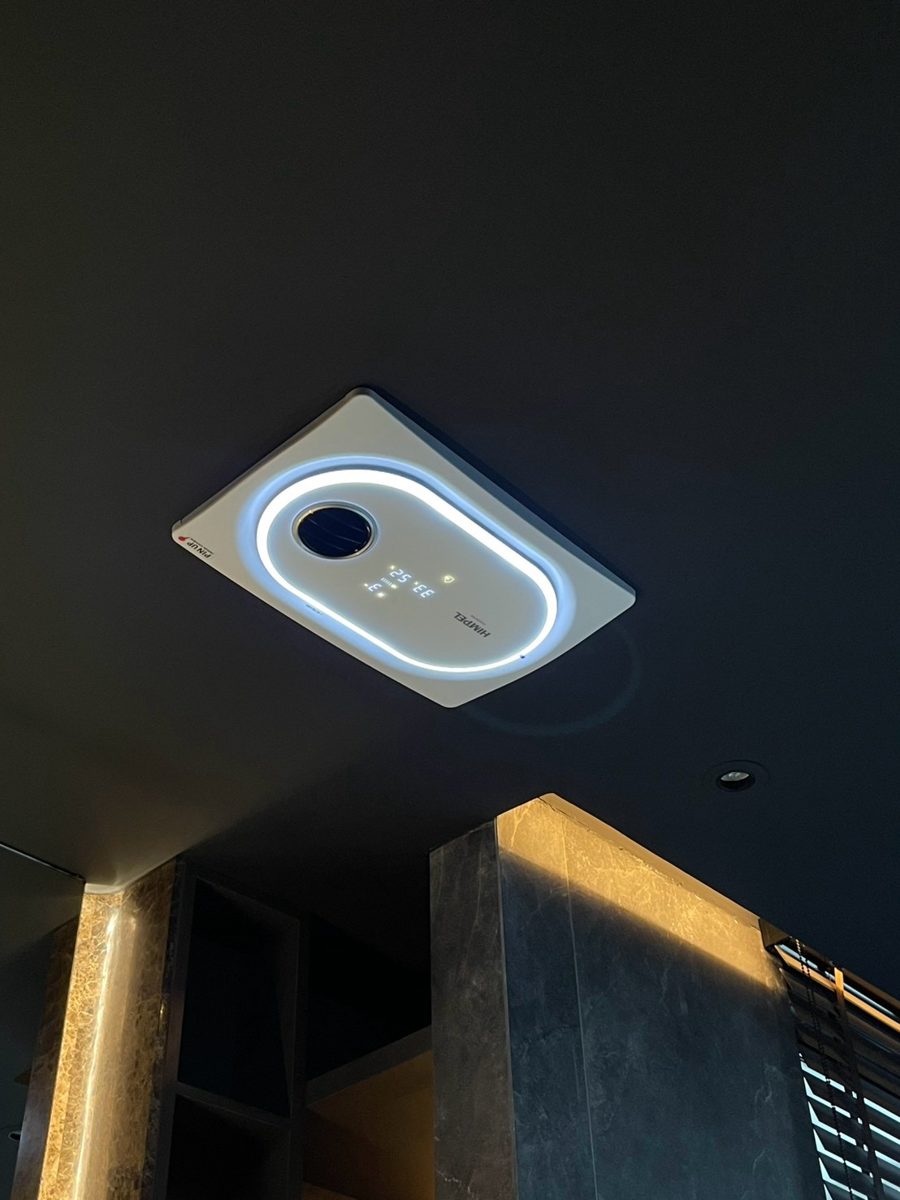 ไฟ LED รอบหน้ากาก